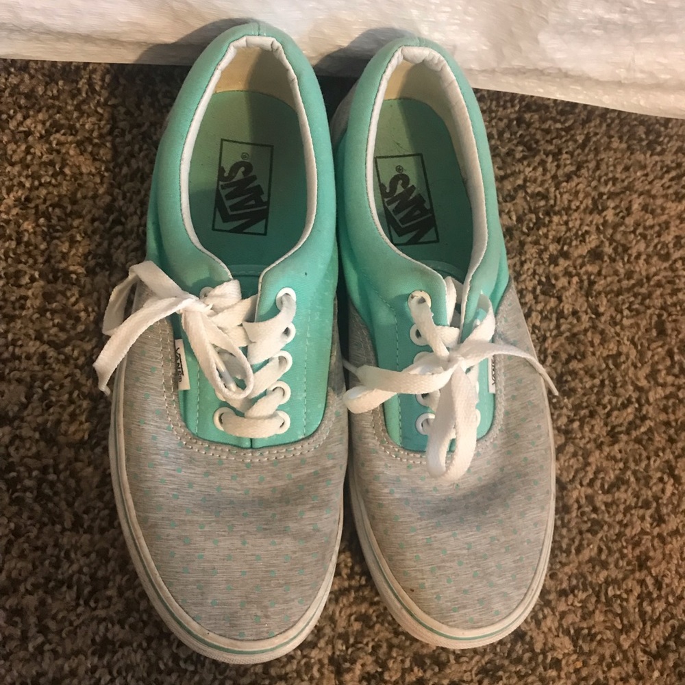 FINAL PRICE! Women’s Vans - Size 8.5 🧚🏻‍♀️